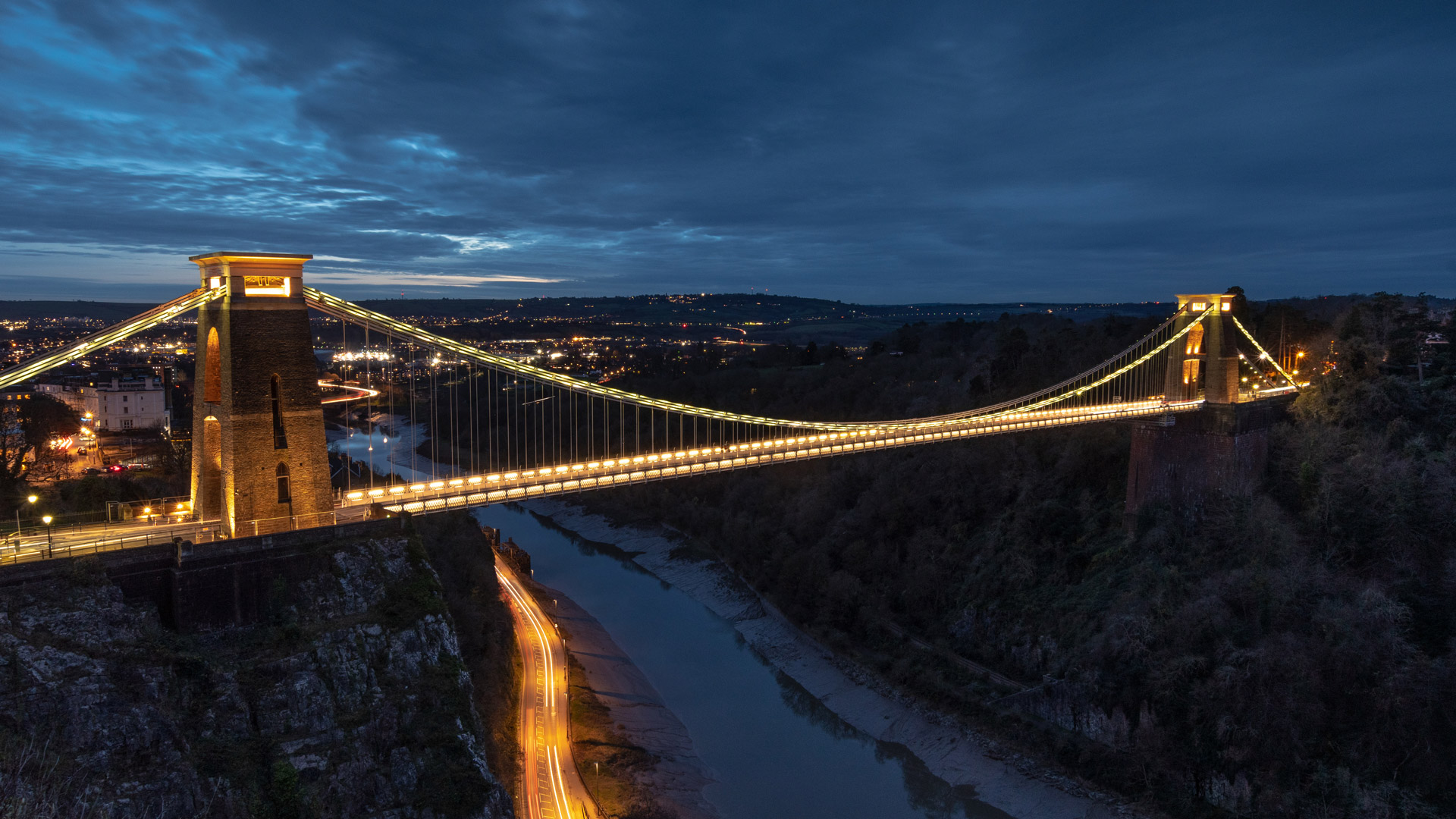 Camworth Bristol bridge night image